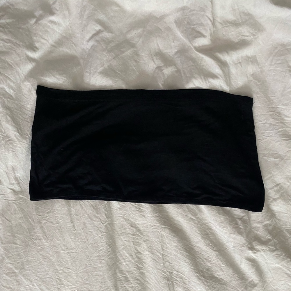 Simple but Cute Black Tube Top